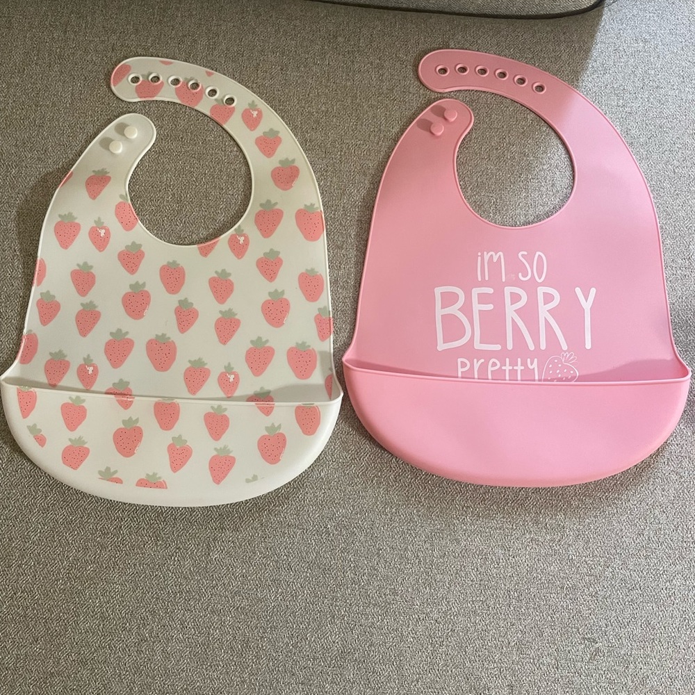 Lila&Jack silicone bibs